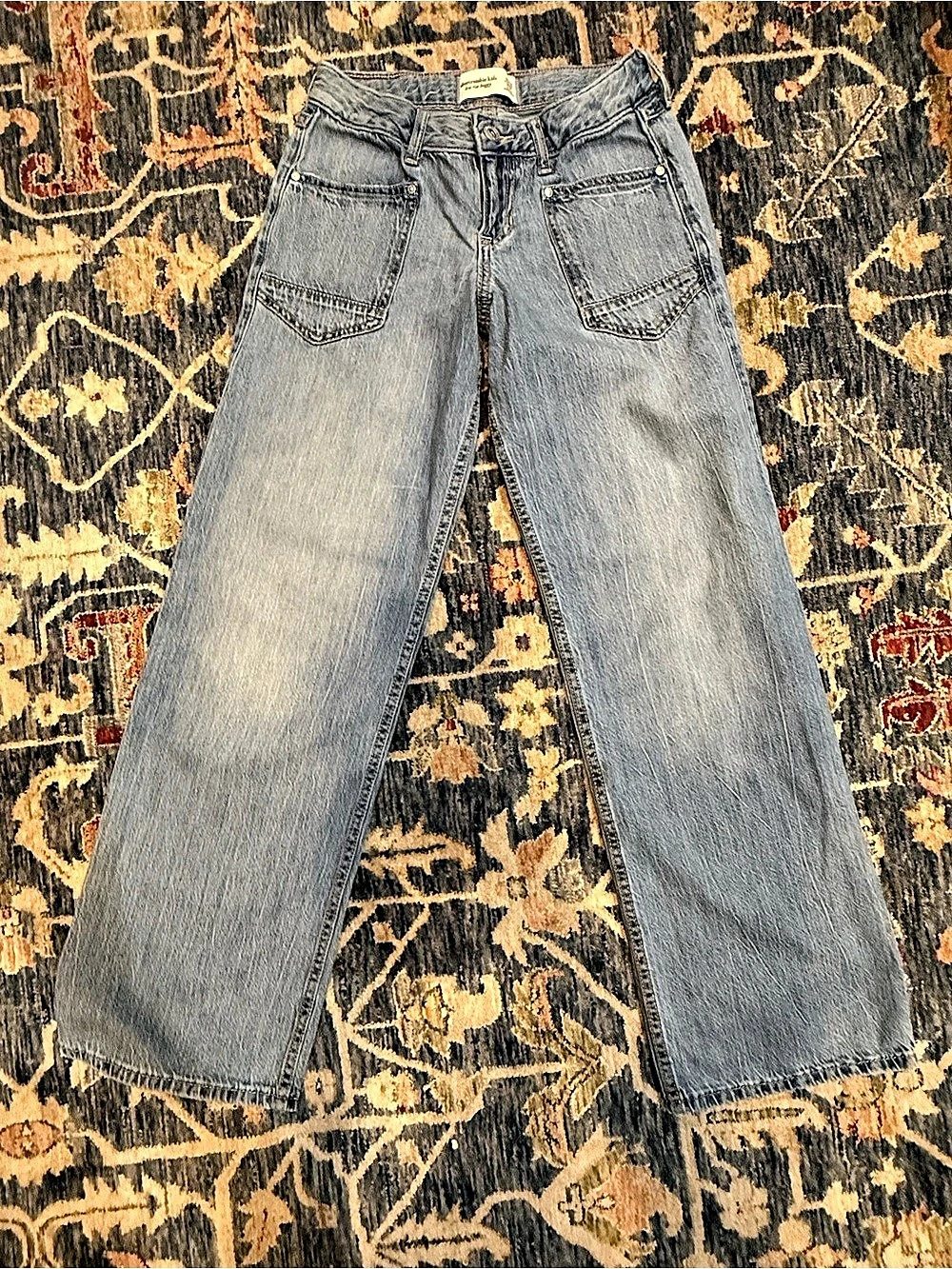 Abercrombie Kids Low Rise Baggy Jean Kids Wide Leg Jeans in Blue Size 11/12 Long